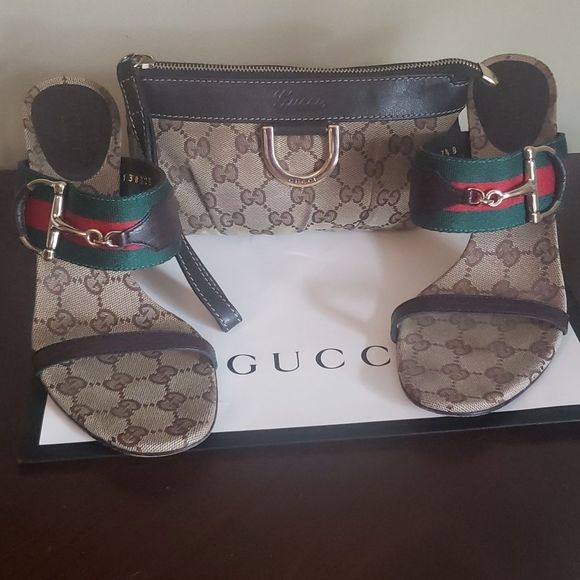 GUCCI GG Monogram Bundle Heels And Clutch - Picture 3 of 10